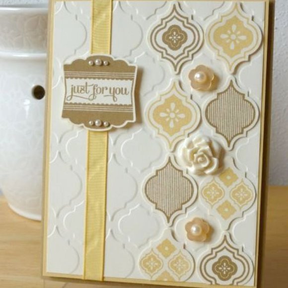 Darice 4” x 6” embossing folder - QUADREFOIL DOUBLE - Picture 6 of 8